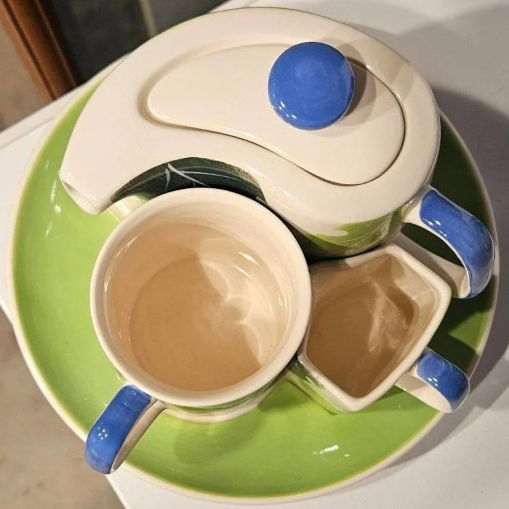 HuesNBrews Service For One‎ Tropical Leaf Ceramic Teapot Mug Creamer Set 403-373